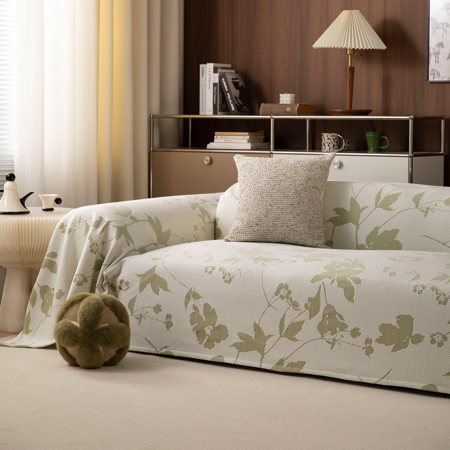 Copridivano Realizzato in Tessuto Fresco e Leggero per un Comfort Estivo e Rilassante