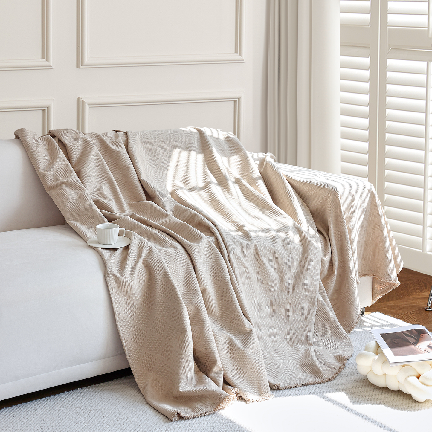 Copridivano con Eleganza Segreta e Design Raffinato, Perfetto per Ambienti Ricercati e Accoglienti
