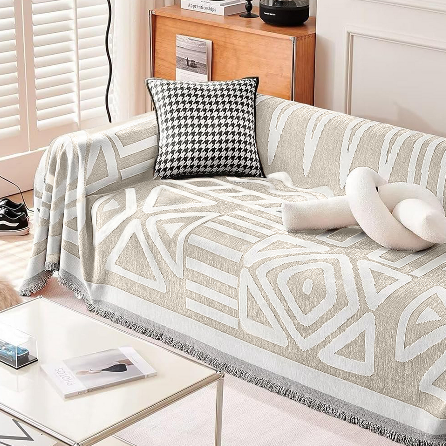 Copridivano con Fantasia Geometrica in Stile Bohémien, per un'Armonia di Colori e Atmosfere Creative