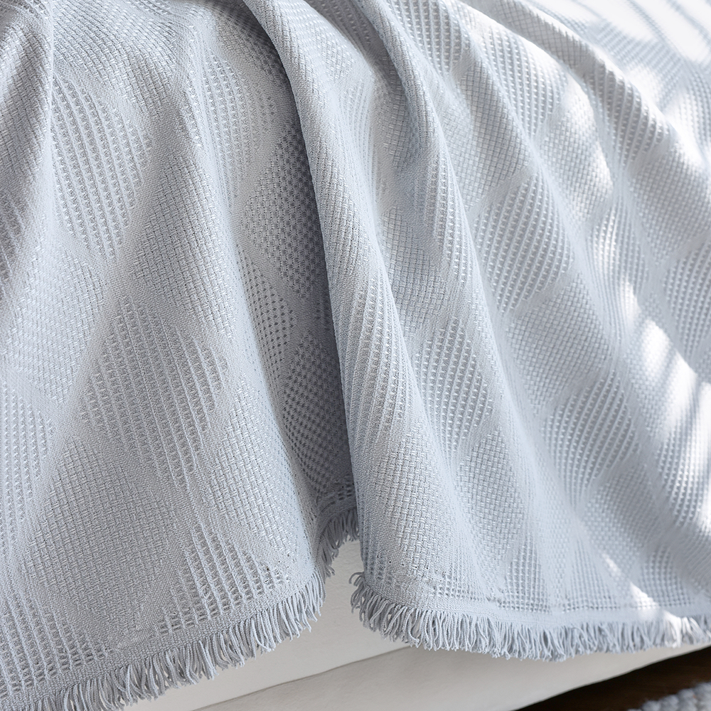 Copridivano con Eleganza Segreta e Design Raffinato, Perfetto per Ambienti Ricercati e Accoglienti
