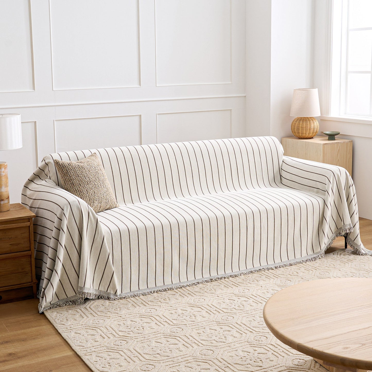 Copridivano Reversibile con Motivo a Linee Moderne per un'Arredamento Versatile e di Tendenza