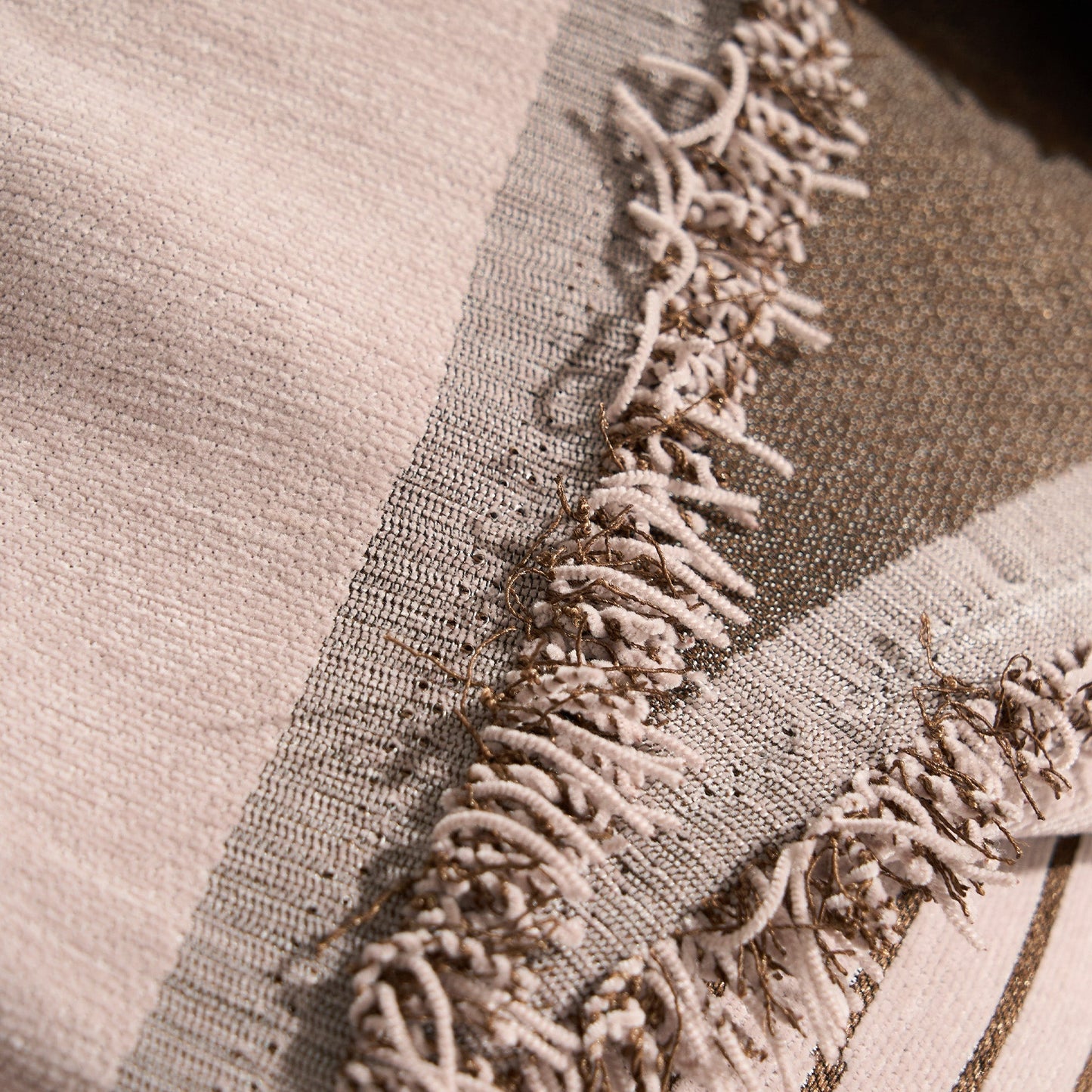 Copridivano Reversibile in Tessuto Confortevole con Design Funzionale e Look Versatile