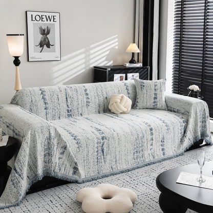 Copridivano in Tessuto dallo Stile Moderno e Raffinato per Creare un Ambiente Sobrio e Chic