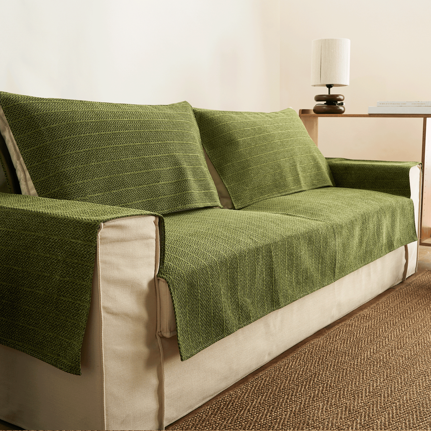 Copridivano con Aspetto Lussuoso in Tessuto Prestige, Perfetto per Chi Cerca Eleganza e Funzionalità