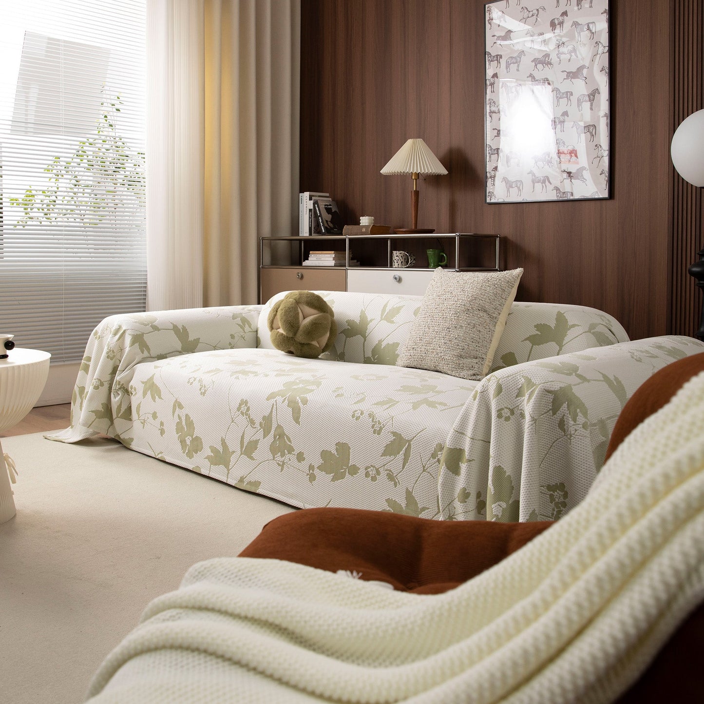 Copridivano Realizzato in Tessuto Fresco e Leggero per un Comfort Estivo e Rilassante