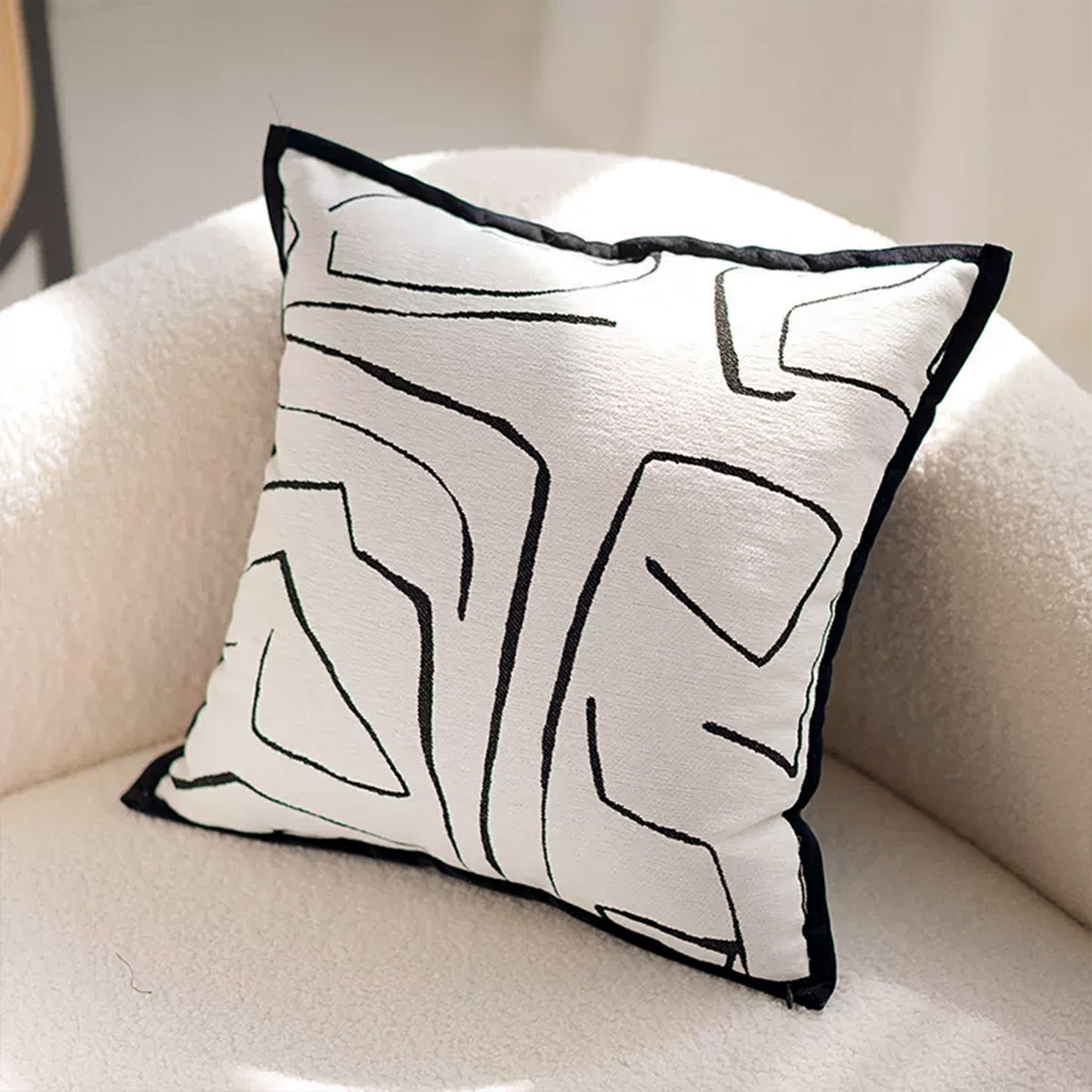 Elegante Copricuscino con Motivo Chic e Finiture di Alta Qualità