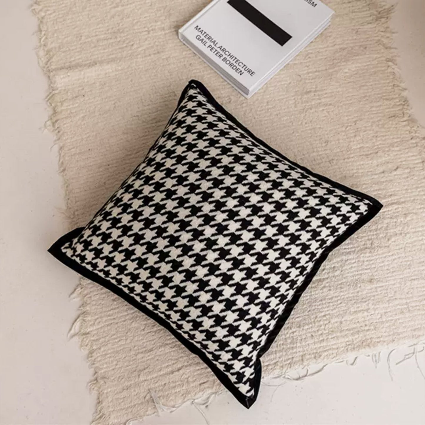Elegante Copricuscino con Motivo Chic e Finiture di Alta Qualità