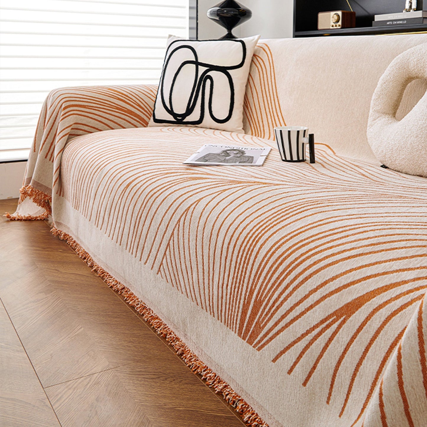 Copridivano Raffinato e Reversibile in Jacquard, Perfetto per Ambienti Eleganti