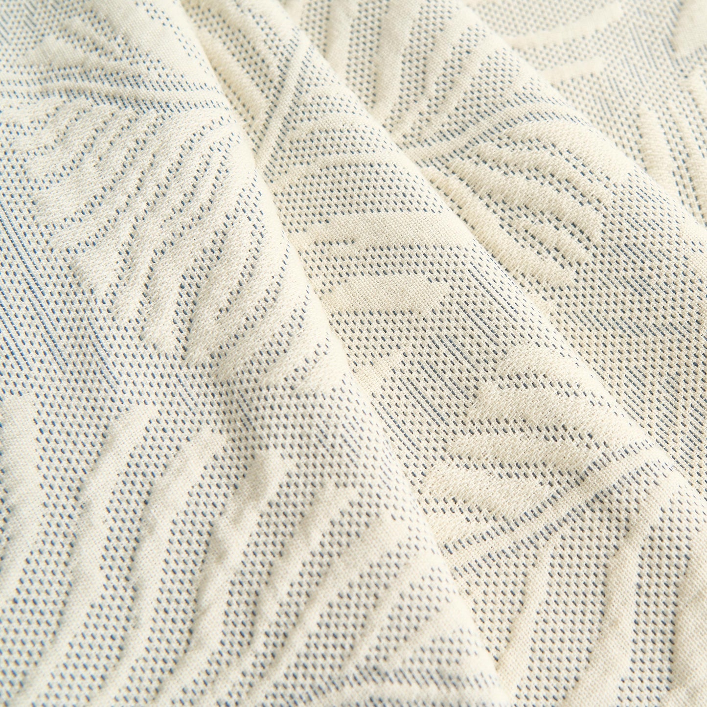 Copridivano Elegante con Design Naturale e Sofisticato per un'Armonia Raffinata e Contemporanea