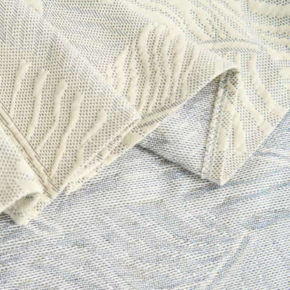Copridivano Elegante con Design Naturale e Sofisticato per un'Armonia Raffinata e Contemporanea